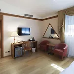 Nh Hotel 4*