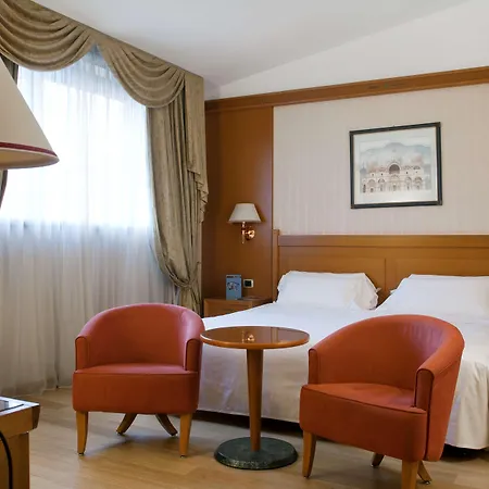 Nh Hotel 4*