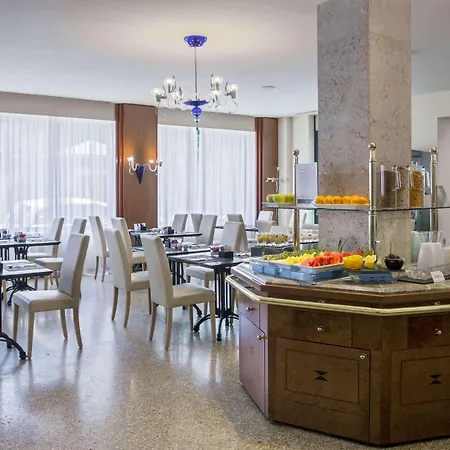 Hotel Nh 4*