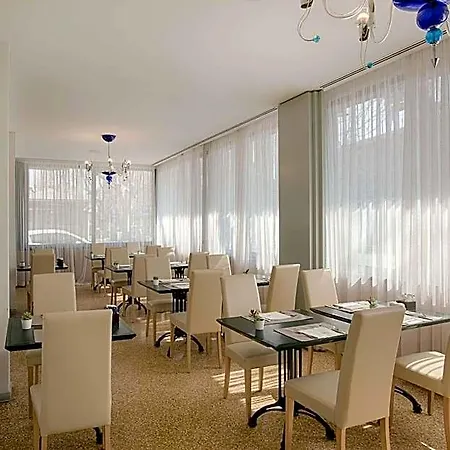 Nh Hotel 4*